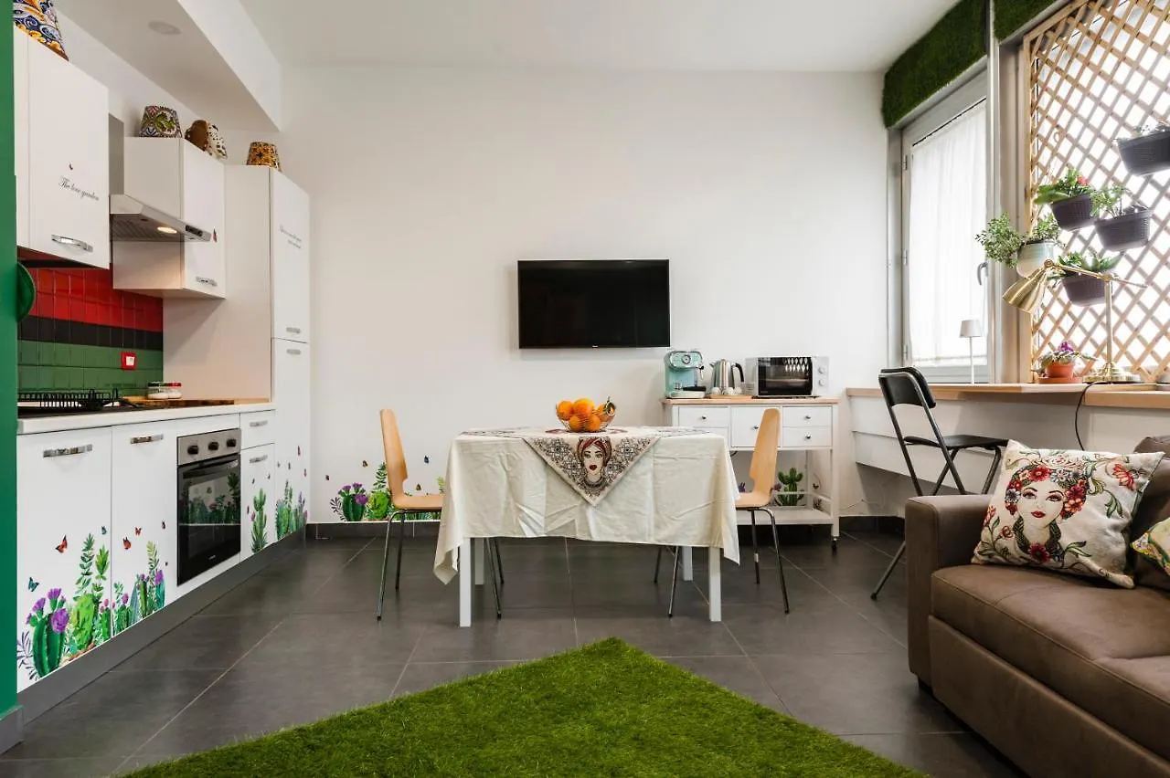 Апартаменты Central Green House Катания